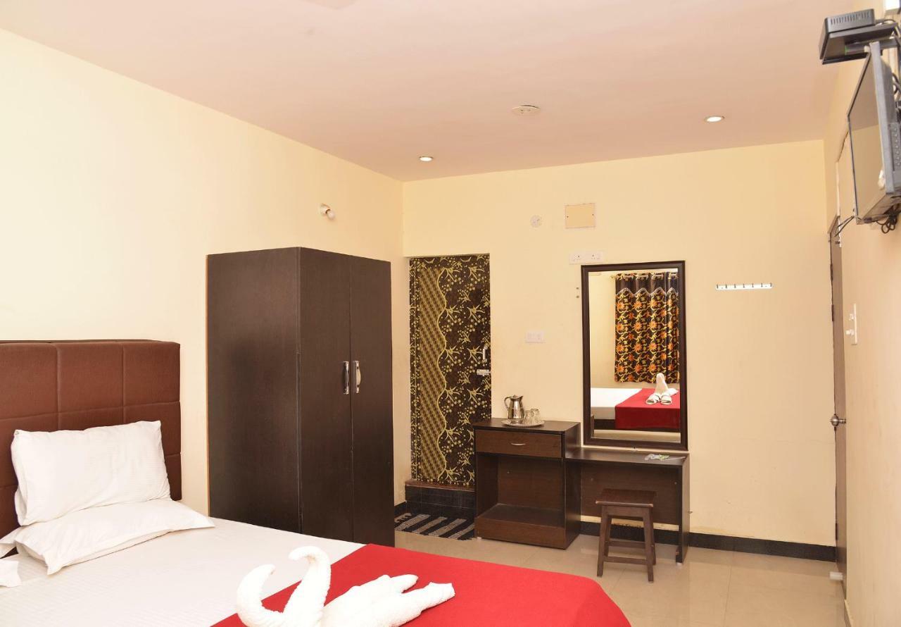 Hotel Krish Residency Maduraj Zewnętrze zdjęcie