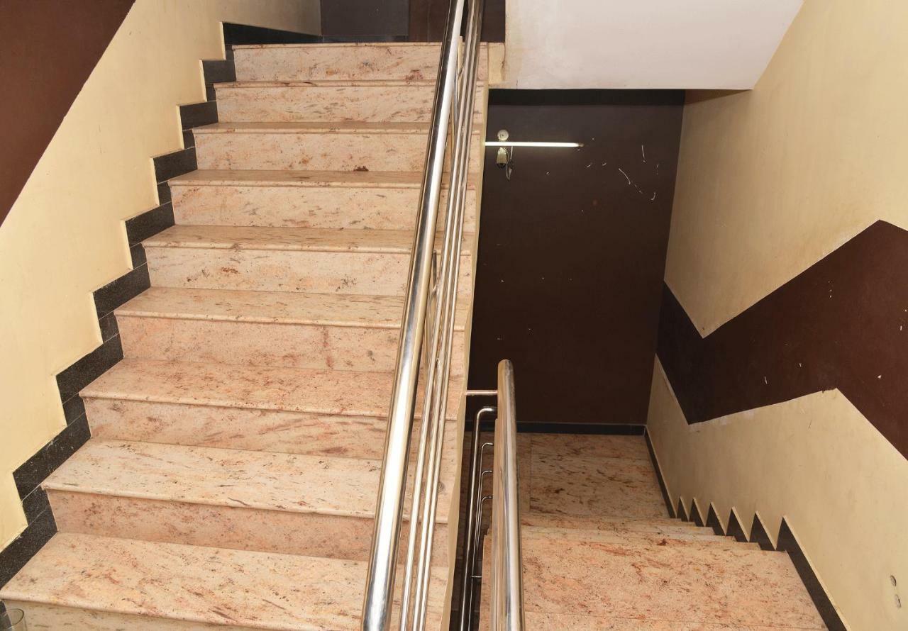 Hotel Krish Residency Maduraj Zewnętrze zdjęcie