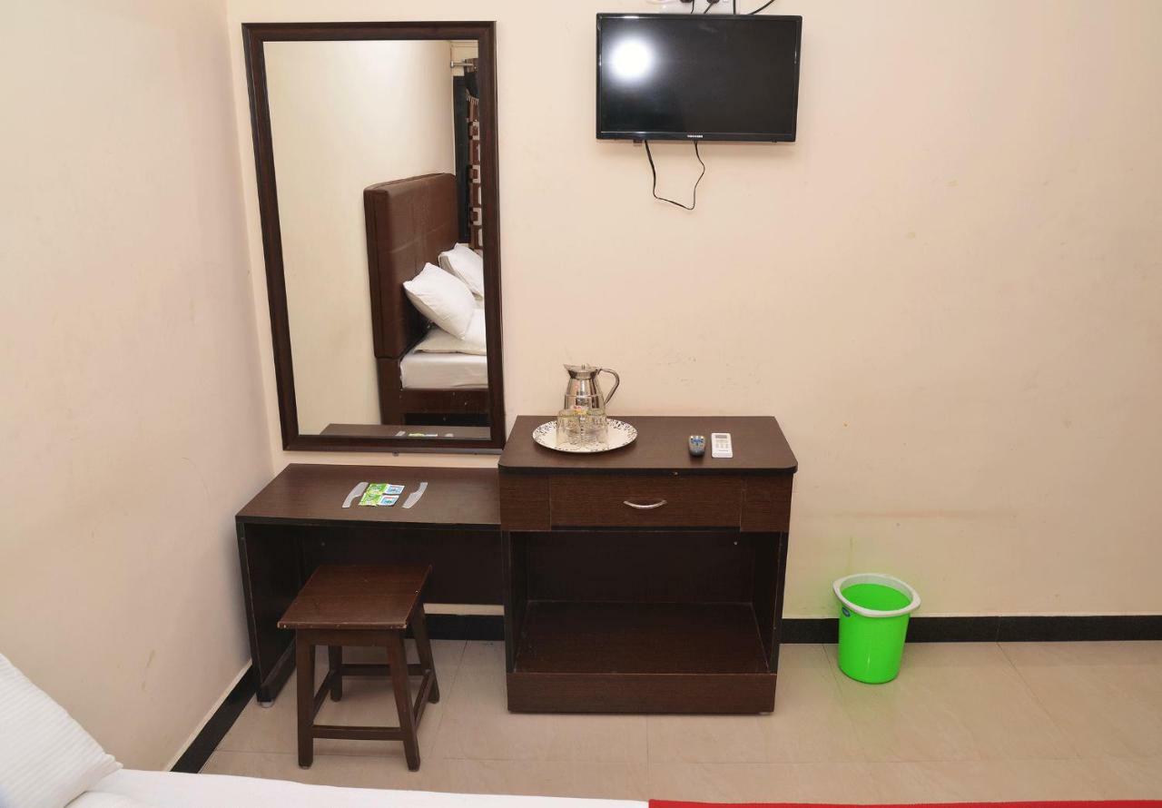 Hotel Krish Residency Maduraj Zewnętrze zdjęcie